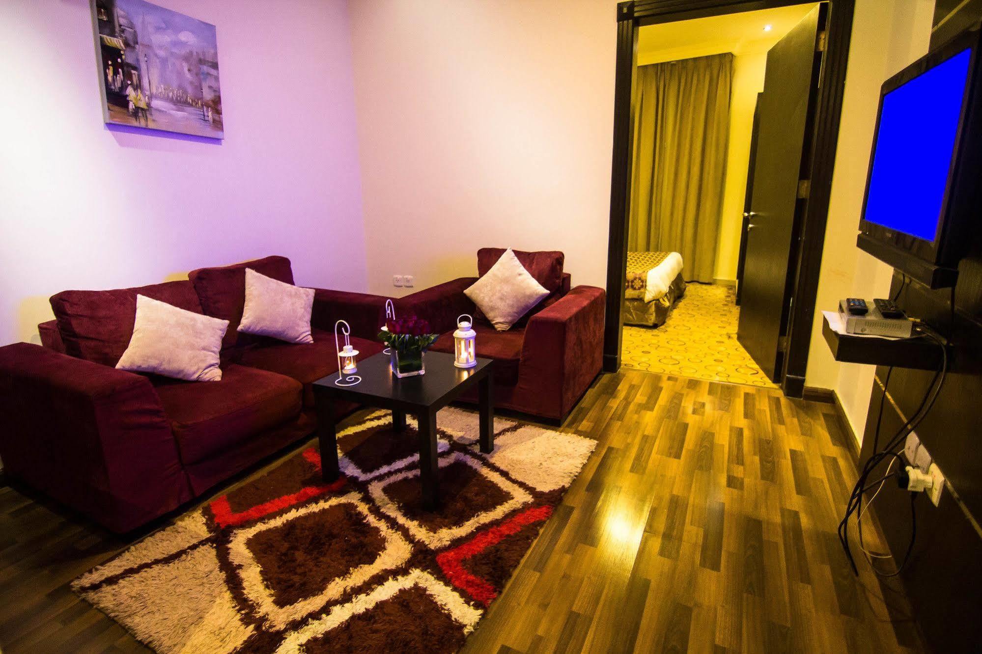 Al Makan Suites 101 By Al Azmy Riadh Exterior foto